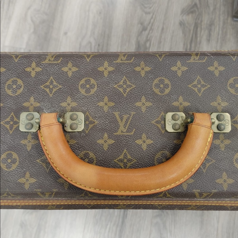 100% authentic Louis Vuitton suitcase - Picture 5 of 7